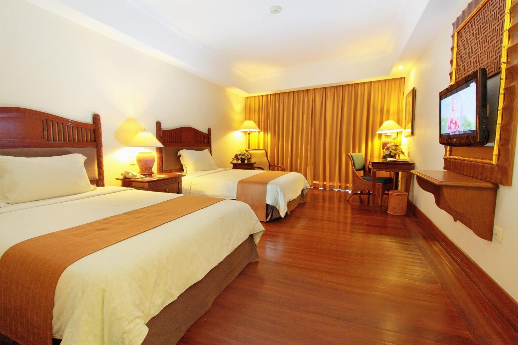 Lorin Solo Hotel Exterior foto